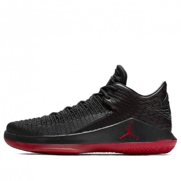 Air Jordan XXXII Low Bred AH3347-003