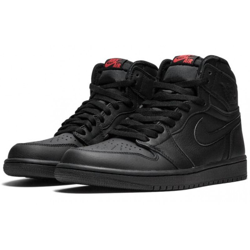 Air Jordan 1 Retro High OG Triple Black 555088-022