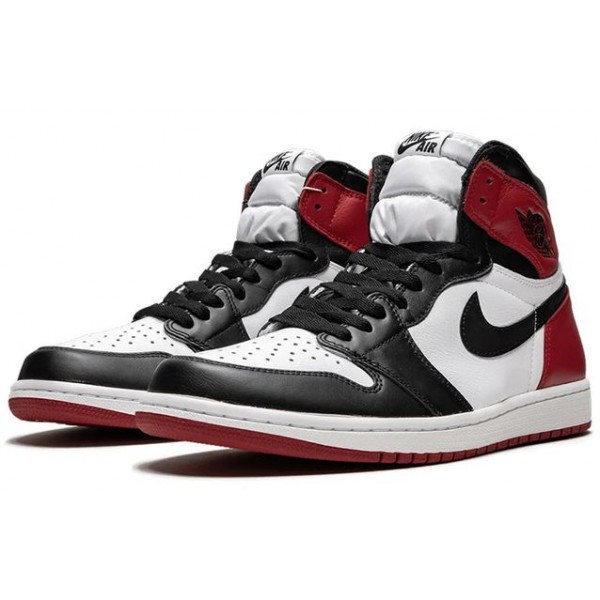 Air Jordan 1 Retro High OG Black Toe 555088-125