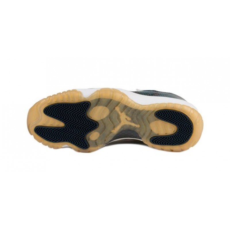 Air Jordan 11 Retro Low 'Snakeskin' White/Black-Navy 136071-102