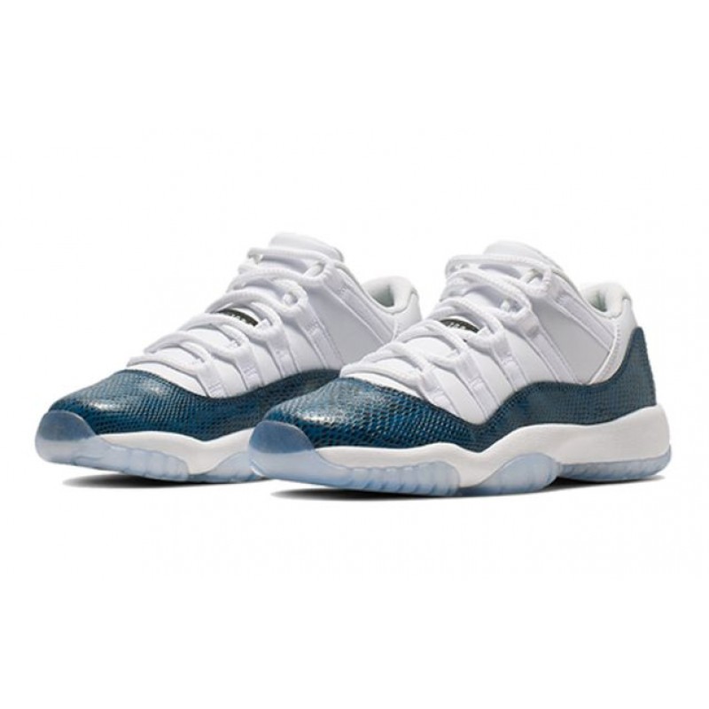 Air Jordan 11 Retro Low LE GS Navy Snakeskin CD6847-102